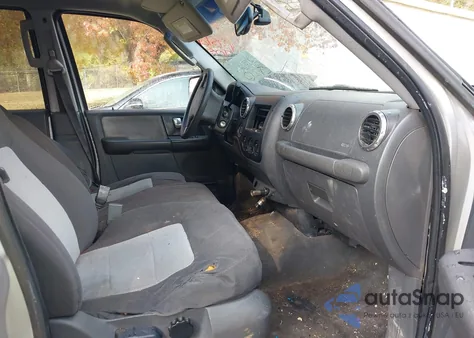 2003 Ford Expedition Xlt z USA, uszkodzony, nr VIN 1FMPU16L13LB57870